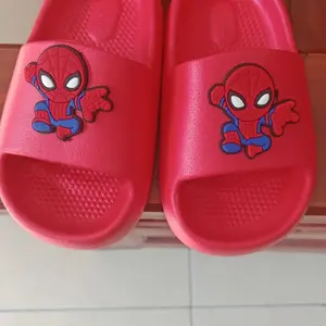 Sandal Slide Anak Lucu Motif Kartun Spiderman Anti Slip EVA Lembut Tahan Air Ringan Nyaman Fashion Kaki Anak Laki Laki