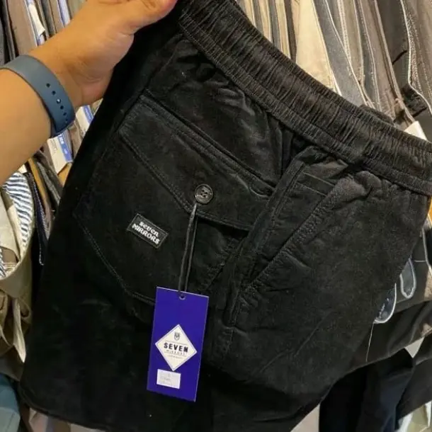 Celana Pendek Pria Pull&Bear Corduroy Lembut Nyaman Model Keren Kantong Casual Santai Surfing - Panjang, Pantai Shorts Hitam 1