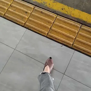 SANDAL WANITA TEPLEK MODEL UJUNG LANCIP AY-05