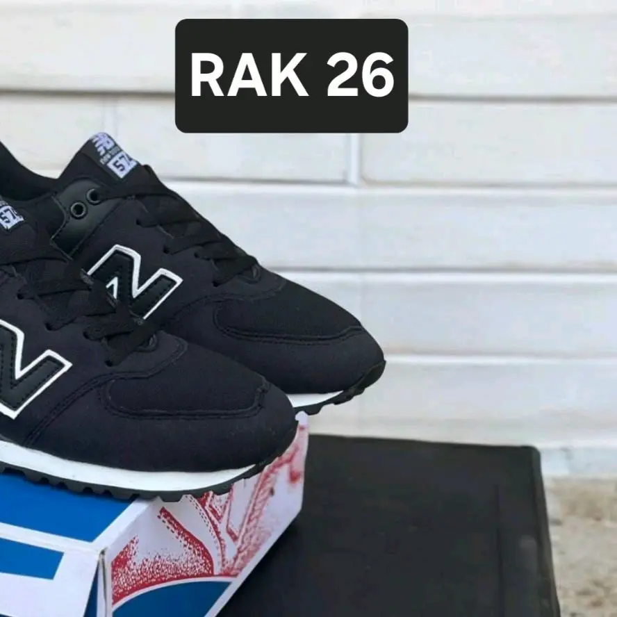 SEPATU ENBE 574 BLACK WHITE ETALASE 26 Sneakers