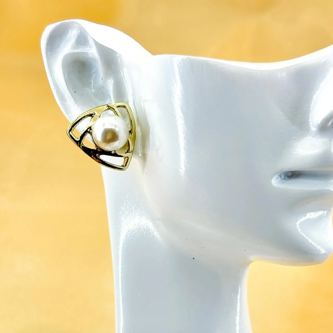 ear clip hijab Korean Chic Mutiara Geometri Tidak Teratur | Gold-Plated Crystal | Daily Wear & Special Events | Skin-Glowing Jewelry