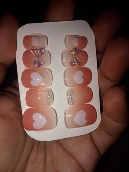 Product Review of Kuku palsu pendek peach love nails f745-14(k) from U**1 0
