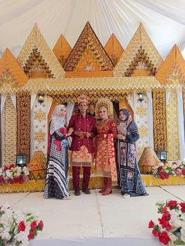 Product Review of Jeine Series (free scarf) silk digital printing Sutra by La palamba Gamis Karet Muslim Satin Pesta Dress from o**l 0