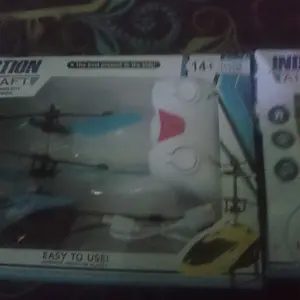 Mainan Helikopter Remote Control RC Terbang Sensor Tangan LED USB Cas Anak Anti Banting