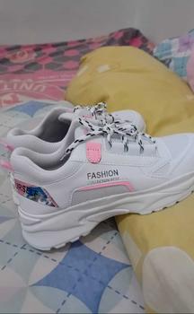 Product Review of Sepatu Wanita Sneakers Putih Korean Style Terbaru 2024 Casual Shoes sport Kasual Cewek olahraga Karet from c**p h**2 0