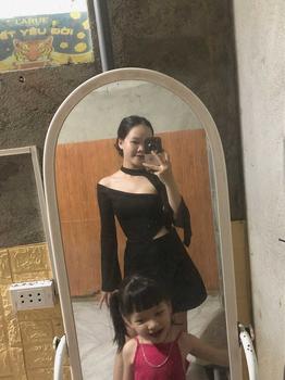 Product Review of Áo tay dài loe xẻ mẫu hot from T**o 0