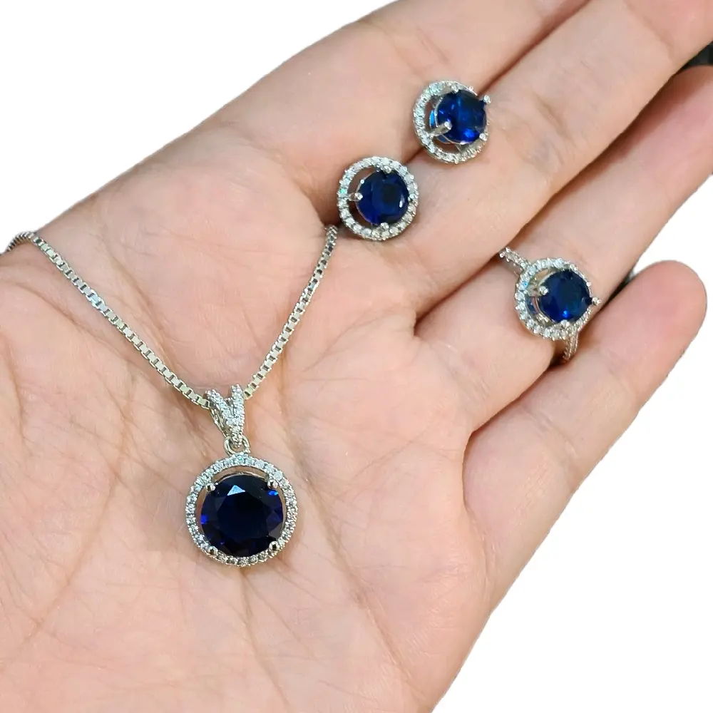 Set Blue Sapphire Replika - Perhiasan dengan Batu Biru dan Rangkaian Elegan kalung