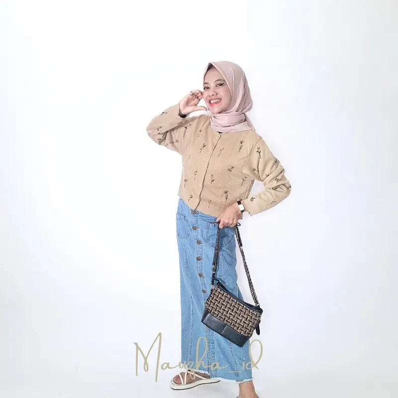 CARDI CROP WAFER MOTIF |  Atasan Wanita Crop 4