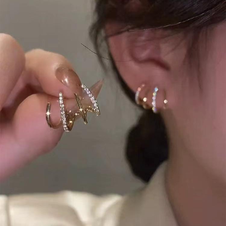 Bông Tai Hình Móng Vuốt, Phong Cách Thời Trang Nữ, Tinh Tế, Cá Nhân Hóa, Phụ Kiện Thời Trang, Hợp Xu hướng 2