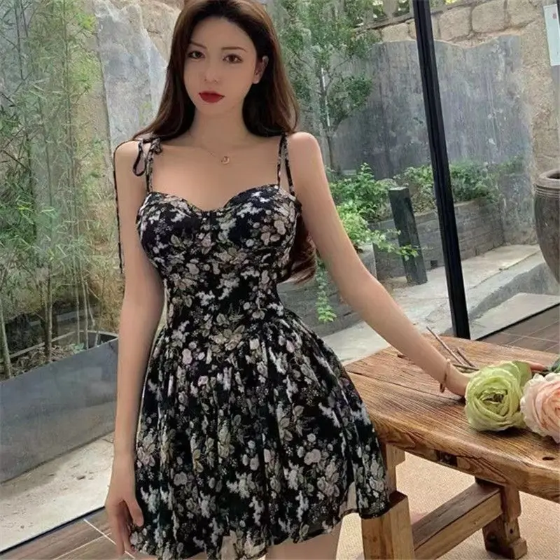 Minimally casual and fashionable camisole dress for women, summer niche new style temperament Broken flowers skirt, easy to match Womenswear Lingerie Fitted Floral