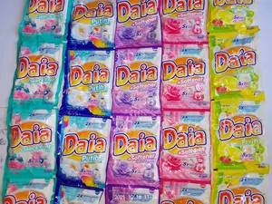 Daia Detergen Bubuk + Softener 1 Renteng isi 6 sachet