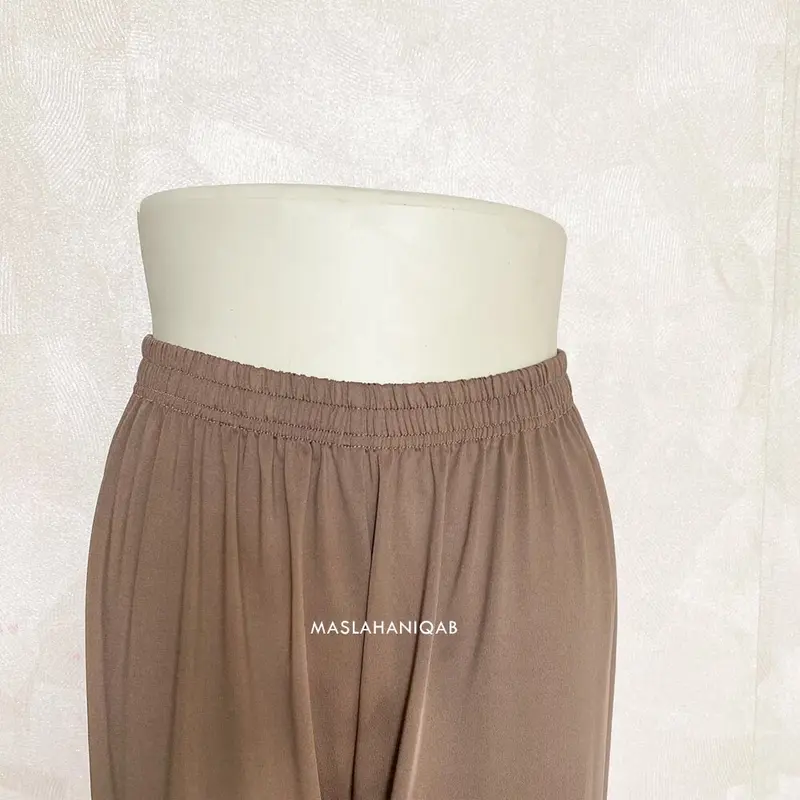 Maslaha Niqab - Basic Innerpants Wudhu Friendly Polos | Celana Legging Wudhu | Celamis untuk Umroh Dalaman 3