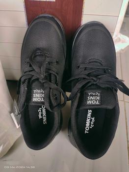 Product Review of TOMKINS Scool Swarm One - Hitam Sepatu Sekolah Anak Remaja Sneakers Olahraga Casual from H**U 0