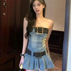 เดรสเกาะอก สไตล์อเมริกัน สาวฮอต เดรสเกาะอกผ้าเดนิมย้อนยุค น่ารักและเซ็กซี่ เอวปลอกและเอวรัดรูป สลิมมิ่ง เดรสสั้นทรงพเนจร สำหรับผู้หญิง Clothing Dress Women Lady เสื้อผ้า ไม่มีลาย 【สีเทา】v9 ชุดแต่งงาน