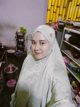 Product Review of Mukena Dewasa Santorini Renda Besar By Fahijablove from E**i 1
