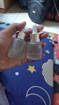 Product Review of Glow & Clear Layering -  Licorice Mefree +  Centella Mefree (Brightening Serum +  Acne Serum) - Mencerahkan sekaligus mengurangi jerawat, minyak berlebih, komedo dan chicken skin from r**a 1