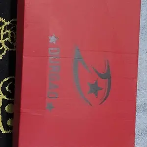 Sepatu Olahraga Tennis Pria Wanita Model Terbaru Desain Nyaman Tahan Lama Cocok untuk Aktivitas Olahraga Sehari-hari Sepatu Pria Wanita