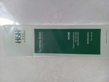 Product Review of HNH Facial Wash Acne Glow - Sabun Cuci Muka Gentle untuk Kulit Berminyak & Berjerawat from U**y 2