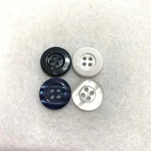 Kancing Polos Warna Warni 4 Lubang 15mm isi 10 Button Hole Putih Biru Tua Hitam Mutiara Pearl Manik Manik Color Pernak Baju Pakaian Sweater Cardigan Benik Aksesoris Accessories Perlengkapan Jahit Outer Plastik Plastic Murah Termurah Grosir Prakarya Malang