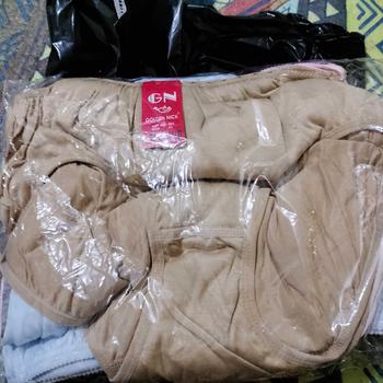 Product Review of CD Wanita Golden Nick GN Terang/Gelap/Pastel/Motif - Lembut dan Nyaman - Semi, Katun Cewek from E** L**N ** 0