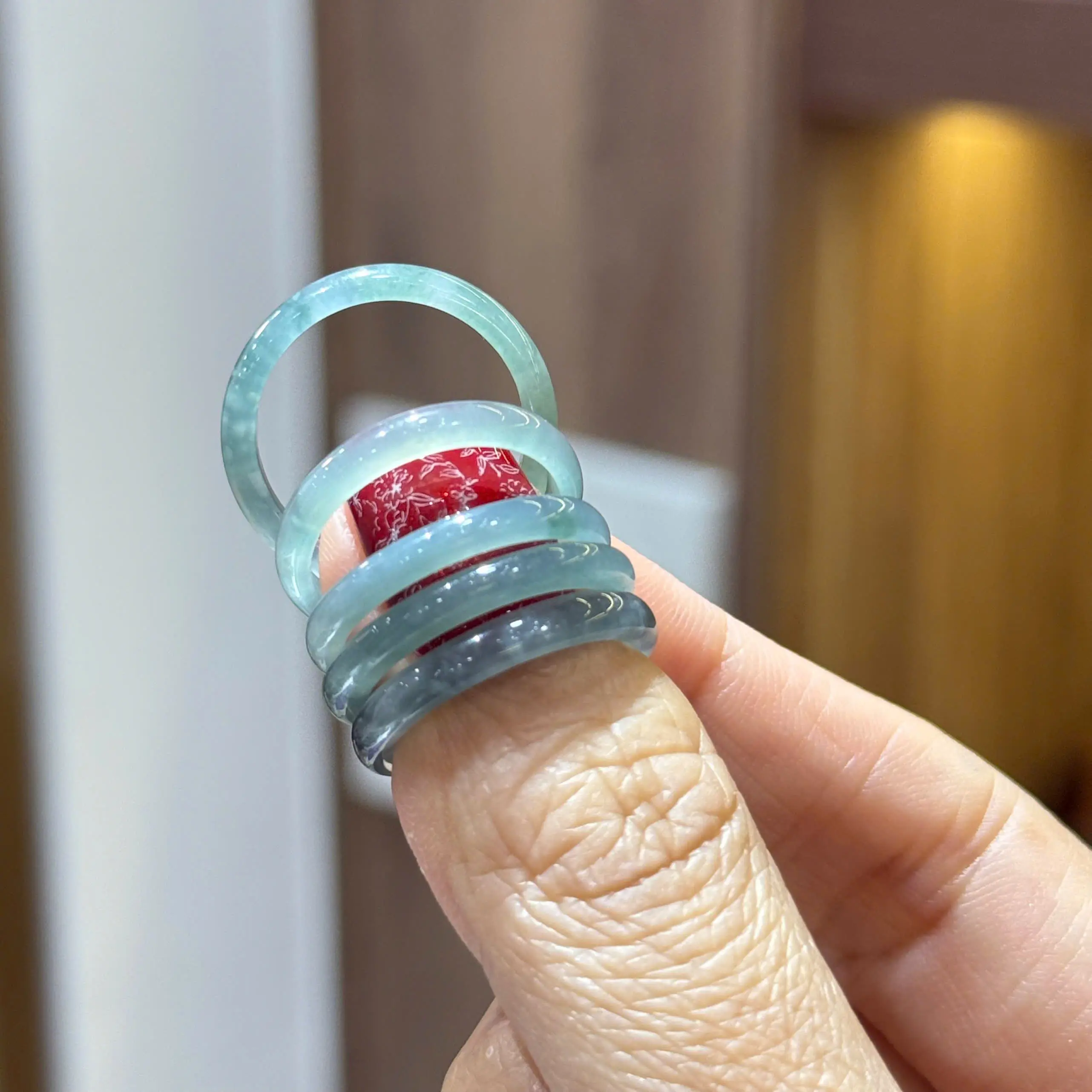 Nhẫn bản mỏng chất đá ngọc lam đủ size dường kính 15mm - 19mm (Gửi ngẫu nhiên)