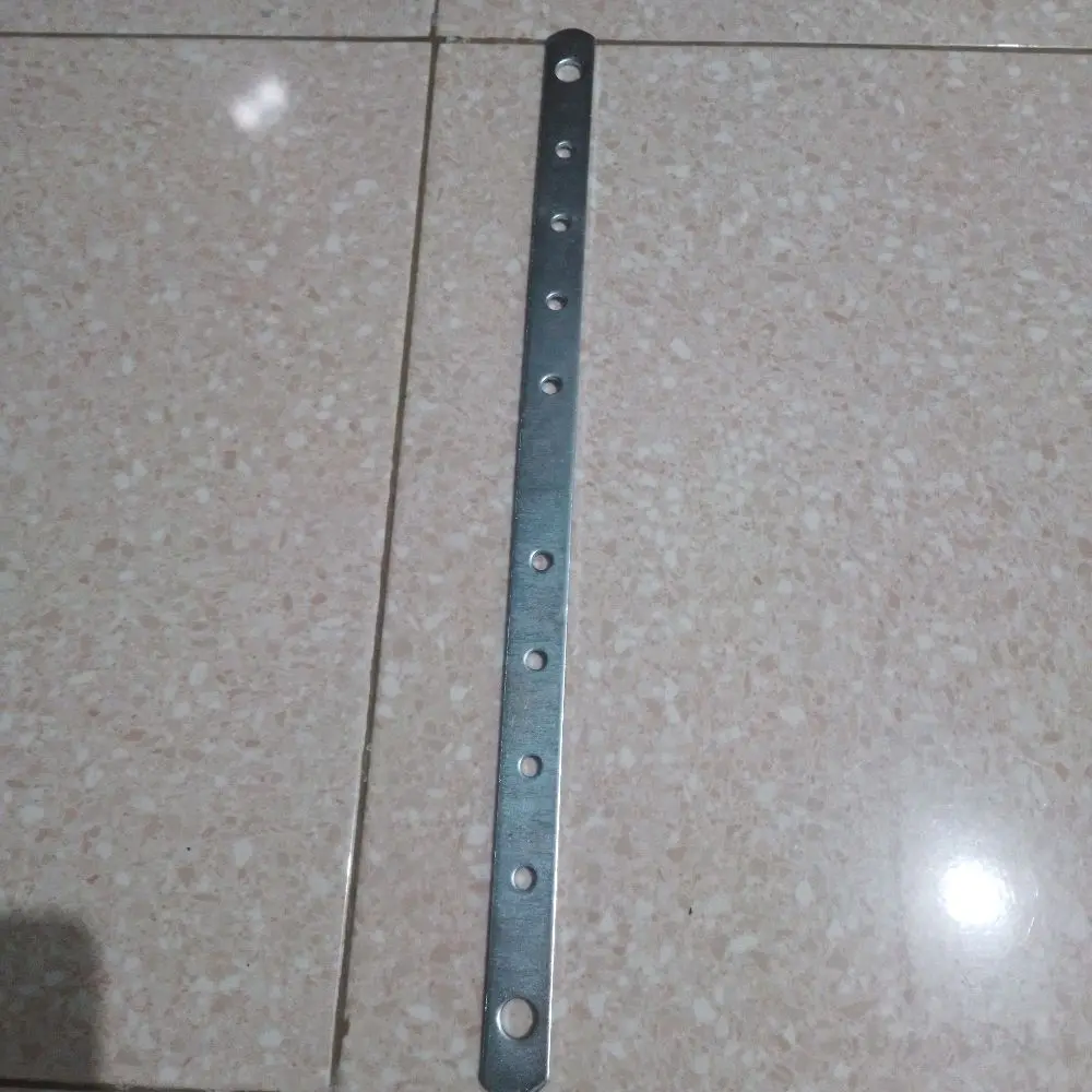 plat bolong serbaguna breaket besi tebal 3mm panjang +- 40cm