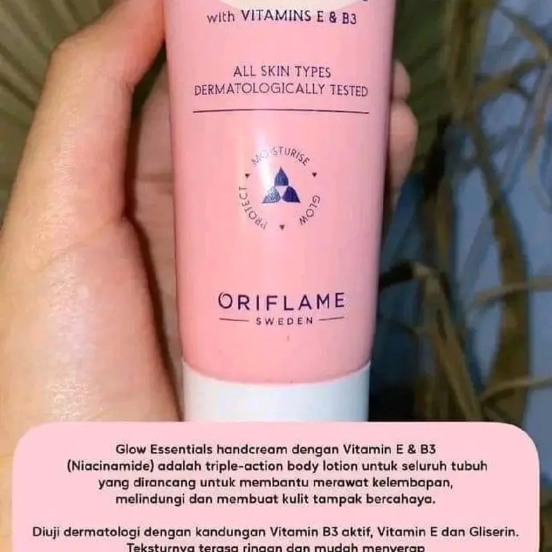 Glow Essentials Hand Cream with Vitamin E & B3 by Oriflame|Hand Cream Melembabkan Kulit Tangan Kering dan Kasar 1