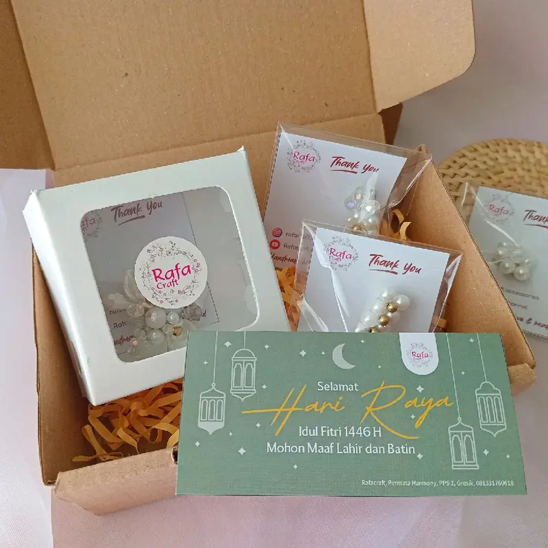 Bros Paket Hampers Aesthetik Lebaran dengan Klip yang Menawan - Clips 1