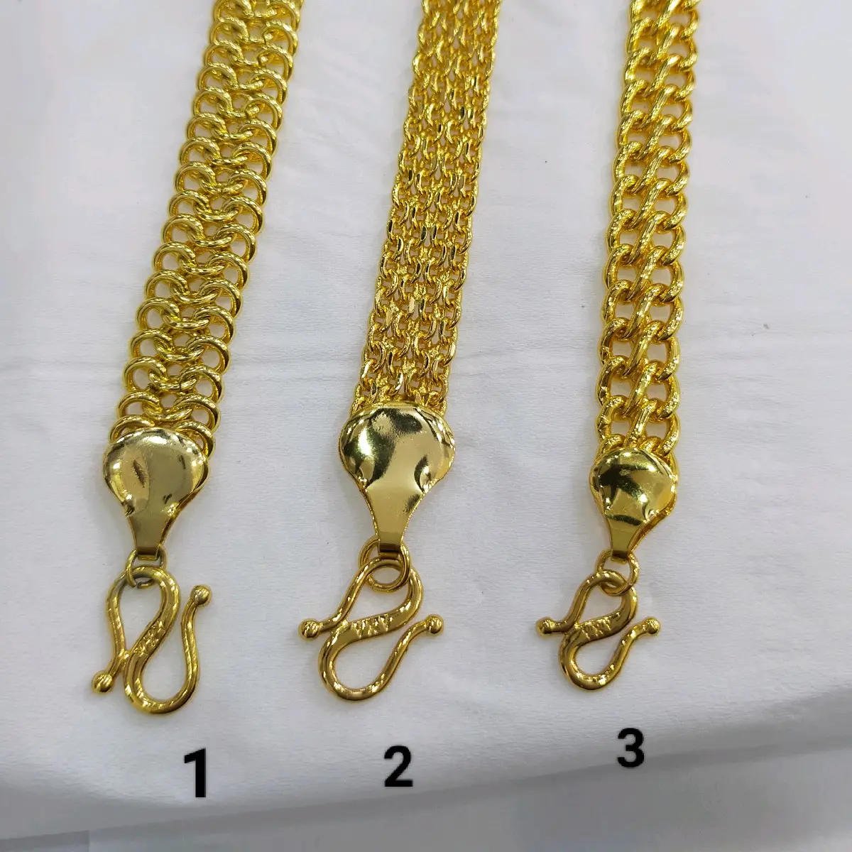 gelang variasi tulang padat