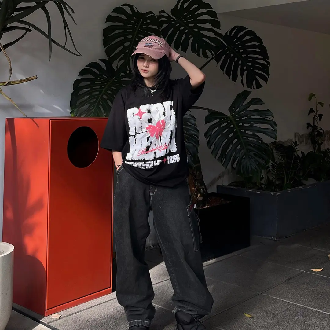 Kaos Oversize / Oversize T-shirt "Rebel" - Burstoday Club