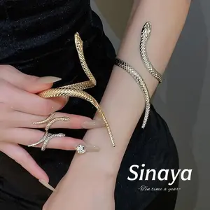[Sinaya] Set Gelang Dan Cincin Terbuka Motif Ular Unik Mewah Hiasan Permata Q729