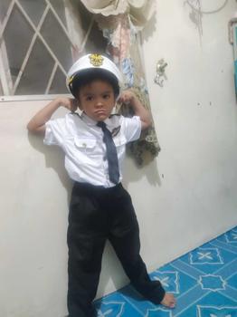 Product Review of 6pcs Pilot Career Costume with Cap For Boy Cosplay Uniforms Captain Clothes Flight Attendant Costume from M**C 0
