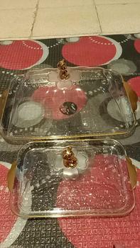 Product Review of Set Nampan dan Tutup Roti Emas Mewah Aesthetic - Wadah Saji Kotak Roti dan Kue Tempat Penyimpanan Tatakan Kue Tempat Saji Plastik Estetik from M**1 0