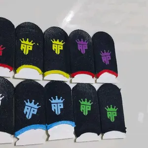 AP KING Sarung Jempol Sarjem Dengan Motif AP KING Berwarna-warni dan Desain Crown Tangan