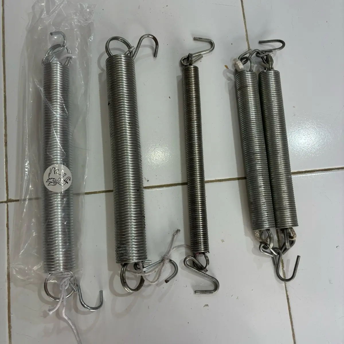 Per ayunan bayi jumbo dan sedang/per ayunan bayi