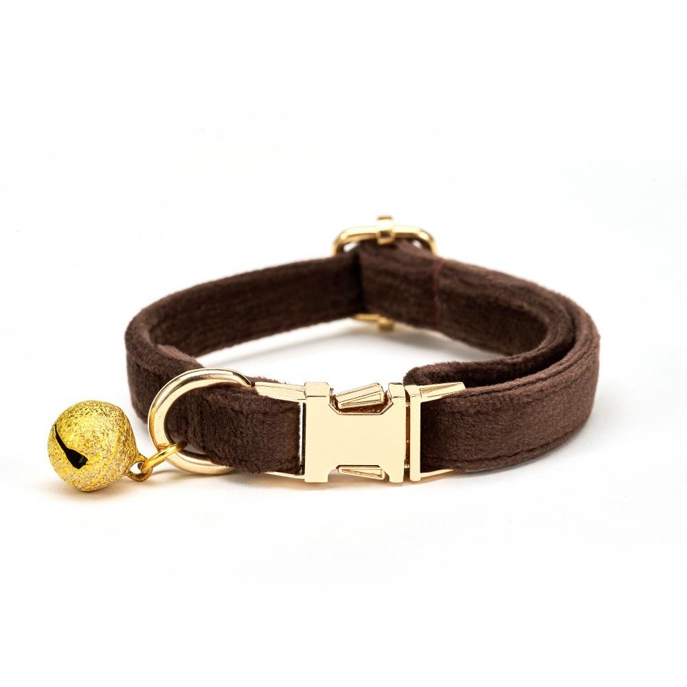 Collar Kucing Velvet Soft dengan Lonceng Emas & Buckle Ajustable | Soft Velvet Cat Collar with Gold Bell & Adjustable Buckle