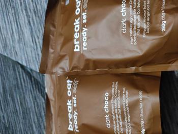 Product Review of BREAKOAT DARK CHOCOLATE BREAKOAT KURMA BREAKOAT MOCHA BREAKOAT LATTE BREAKOAT STRAWBERRY BREAKOAT CARAMEL from S**8 1