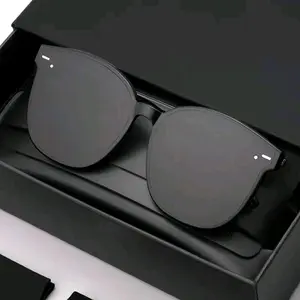 Kacamata Hitam Garis Titik Korea Fashion Pria Wanita Eyewear Sunglasses