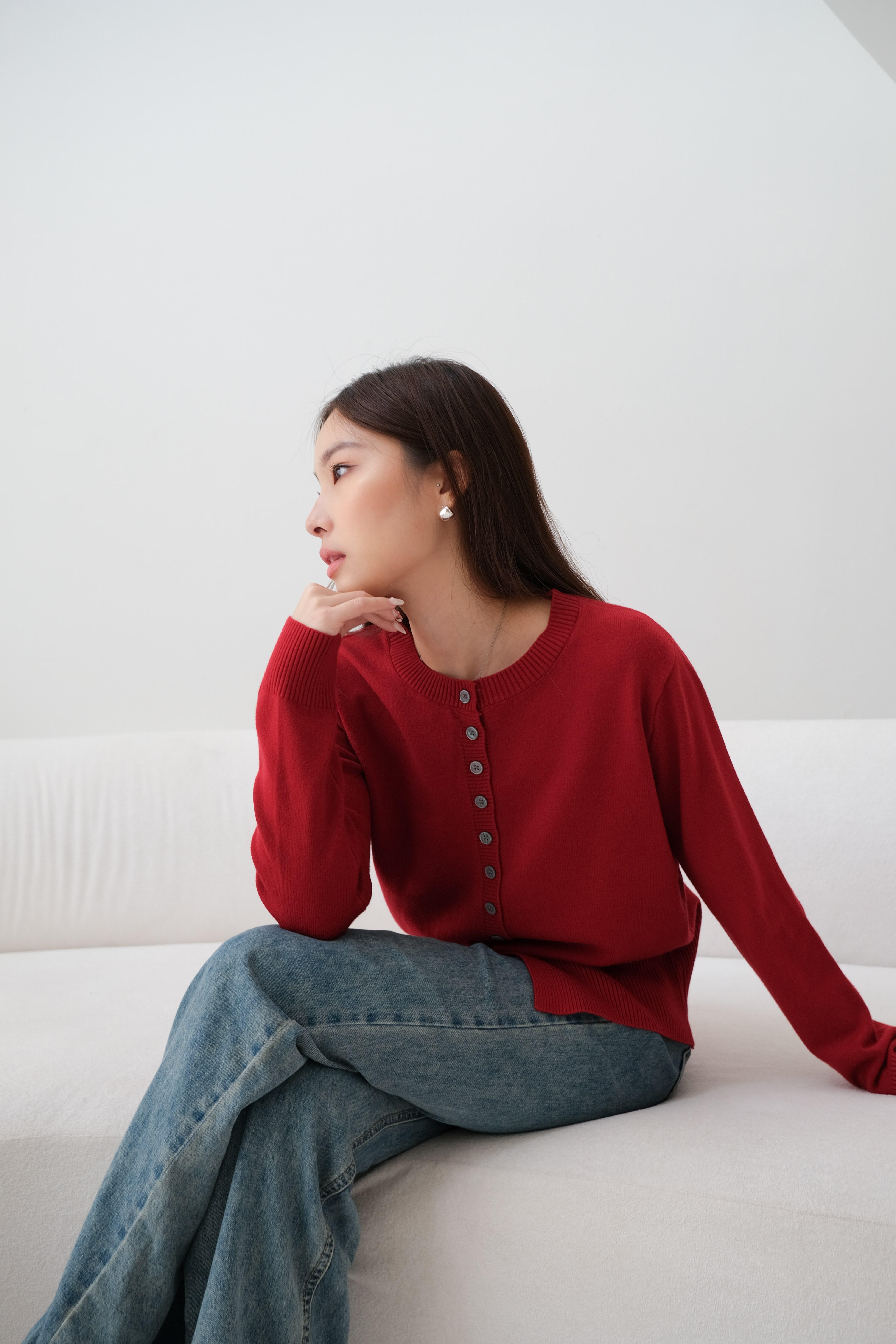 Kiyorawears - Aira Knit Cardigan / Premium Knit Sweater / Cardigan Wanita / Cardigan Rajut / Atasan Wanita Kekinian / Baju Atasan Wanita Terbaru / Jaket Wanita / Atasan Rajut Lengan Panjang / Outer Korean Style Kiyorawears - Aira Knit Cardigan / Premium Knit Sweater / Cardigan Wanita / Cardigan Rajut / Atasan Wanita Kekinian / Baju Atasan Wanita Terbaru / Jaket Wanita / Atasan Rajut Lengan Panjang / Outer Korean Style