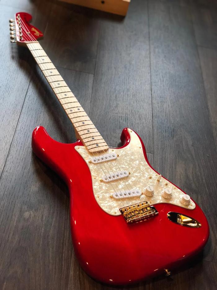 Jual Fender Japan Scandal Mami Signature Stratocaster Red - Kota