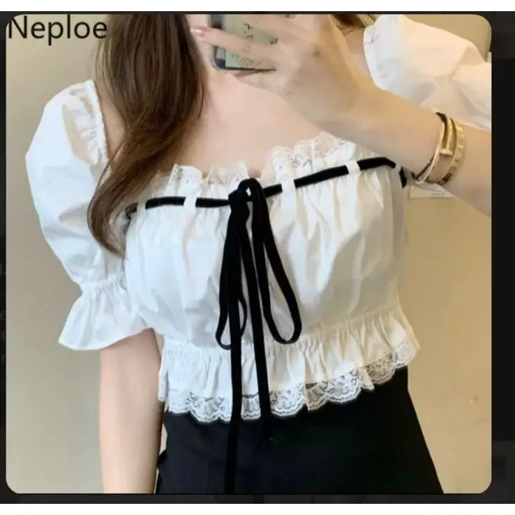 VAV - BERCIA TOP / ATASAN WANITA CROP LENGAN PENDEK KOREAN -PN 1