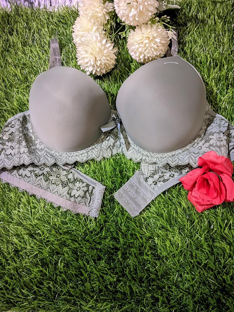 Product Introduction of Bh Bra Busa Tebal Pake Kawat Bra Wanita Push Up Kait 3 Super Montok Cup C Bra Cantik Motif Polos Mix Renda Lembut 24