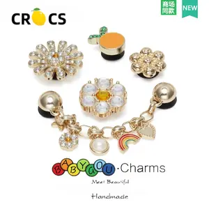 Jibbitz  sepatu logam lubang bunga sepatu sepatu manis gesper diy pesona menyenangkan aksesoris berlian oranye yang lucu Hiasan sandal Accesories sandal