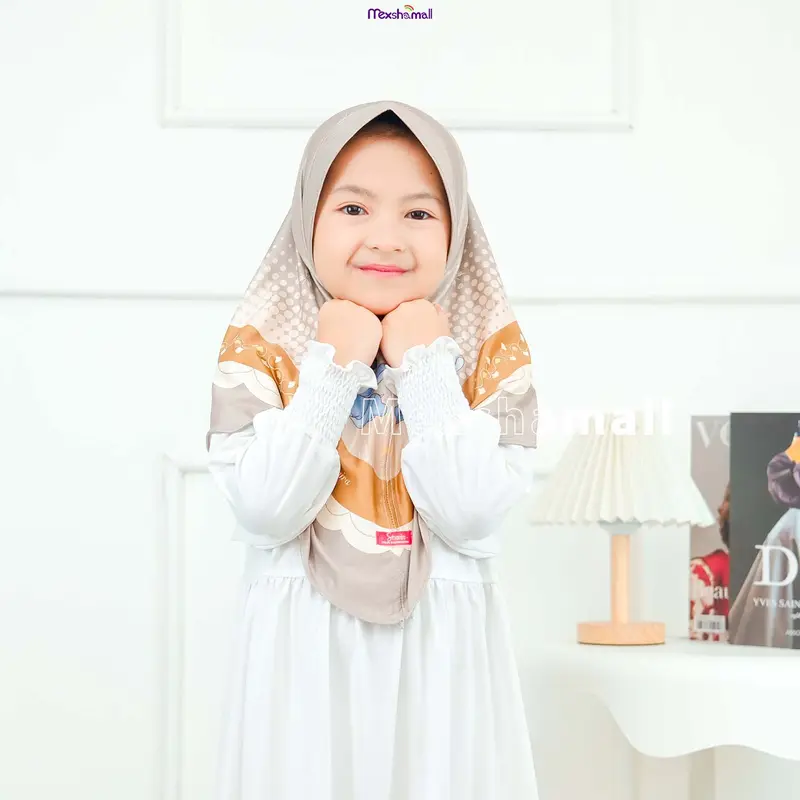 Shamira - Hijab Anak Motif Labubu I Kuromi Material Jersey I Kerudung Instan Anak Perempuan 3-9 Tahun 1