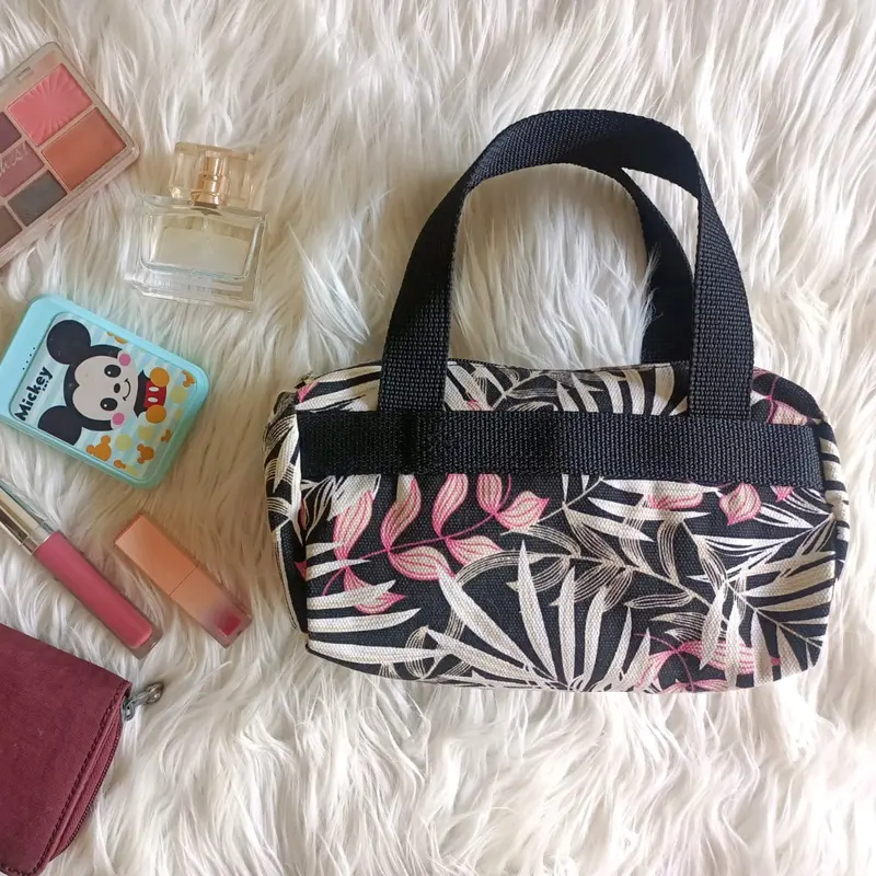 Pouch Cantik Tas Mini Make Up dan Fashion 2
