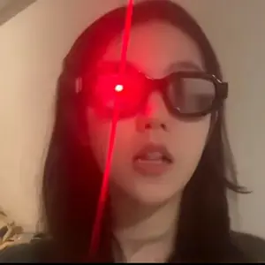 kacamata bercahaya efek khusus mata merah conan tahan UV bingkai bulat retro eyewear hadiah pesta kostum halloween glasses plastik hijau