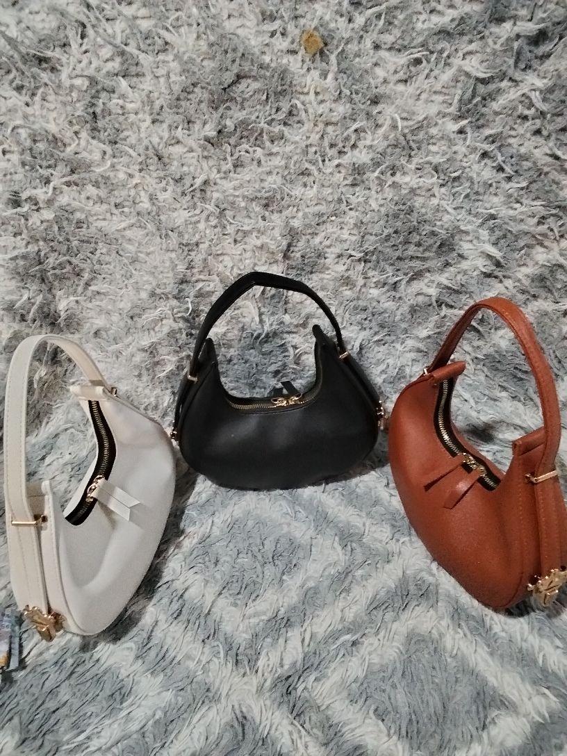 Tas Bahu Wanita / Moon Bagus / tas bulan lucu unik & cantik.tas viral slempang elegan Tas Bahu Wanita / Moon Bagus / tas bulan lucu unik & cantik.tas viral slempang elegan