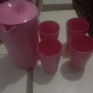 Yoi - Teko Set Plastik 4 in 1 / Tempat Air Minum / 1.5 Liter Bulat Gelas Kitchenware