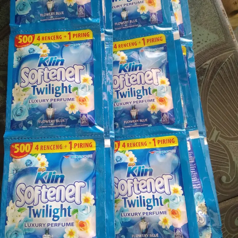 soklin softener isi 48pc pelembuta dan pewangi pakaian 3
