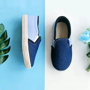 Sepatu slip on anak laki-laki BTA Navy